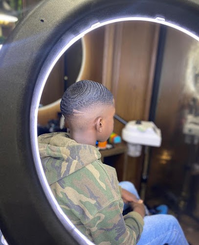 365BGhost - Coiffeur Afro Poissy, Salon de Coiffure à Carrières-sous-Poissy