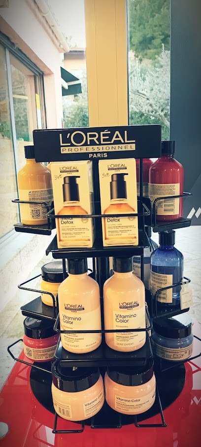 R COLOR JUVIGNAC, Salon de Coiffure à Juvignac