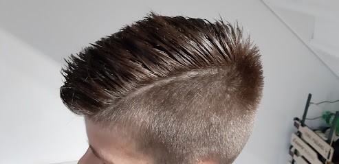 Dorothée François, Coiffeur à Domicile à Camaret-sur-Aigues