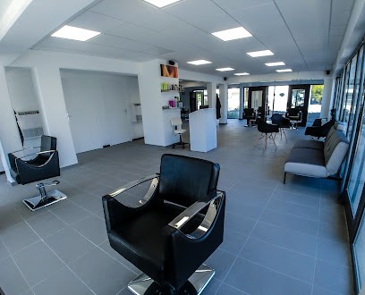 OPENLOOK COIFFURE, Salon de Coiffure à Mérignac