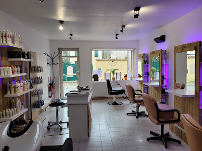 Les Ciseaux De Laura, Coiffeur à Angervilliers