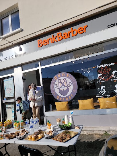 Benk Barber, Barbier à Jouars-Pontchartrain