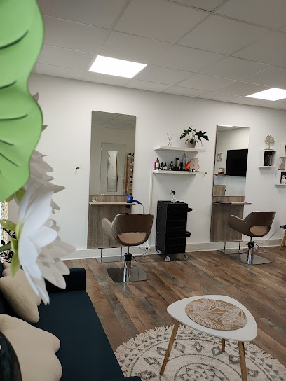 L Inédit Salon De Coiffure Coiffeur à Aigues-Mortes