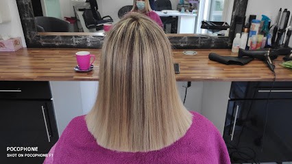 VickyBeaute Coiffeuse Esthéticienne à Domicile, Coiffeur à Domicile à Ponchon
