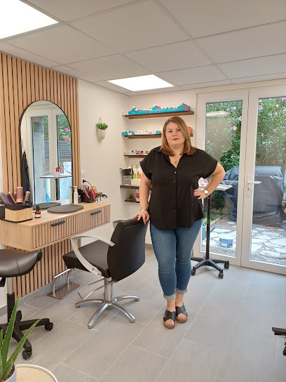 Amélie Coiffeuse Privée Coiffeur à la Queue-en-Brie