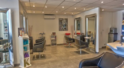 Xaos, Salon de Coiffure à Juvignac
