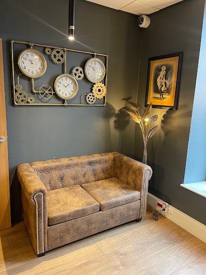 Two Barber, Salon de Coiffure aux Rousses