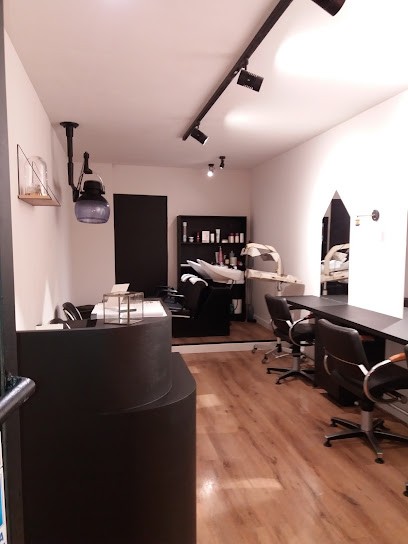 capillum coiffure, Salon de Coiffure à Venelles