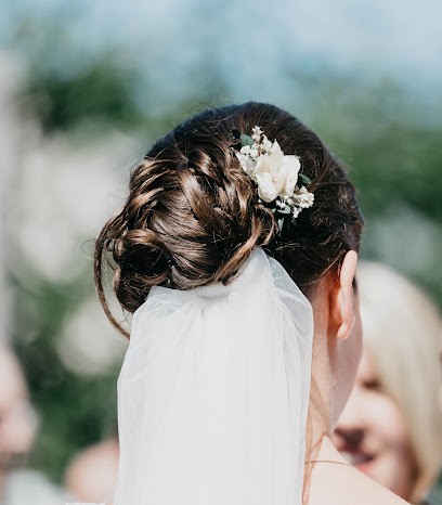 Brun De Folie, Salon de Coiffure à Plémet