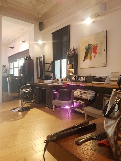 Le Carmen, Salon de Coiffure à Nîmes