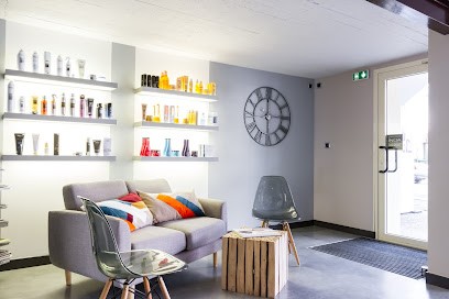 K.R.Coif, Salon de Coiffure à Saintes