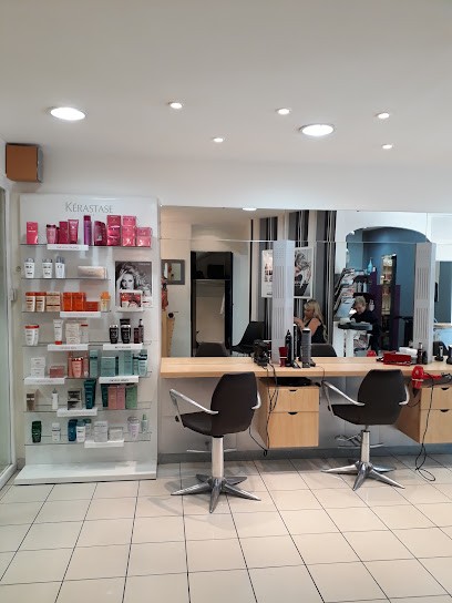 STUDIO A. Coiffure, Salon de Coiffure à Ventabren