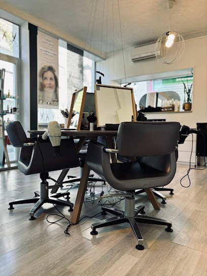 Les Ciseaux de Pauline, Salon de Coiffure à Châtel-Guyon