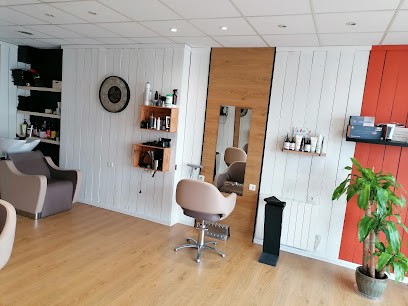 Prise De Tête, Salon de Coiffure à Oloron-Sainte-Marie