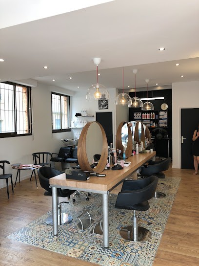 Le Seizième, Salon de Coiffure à Castanet-Tolosan