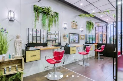 Fred Hair And Beauty, Salon de Coiffure à Valdahon