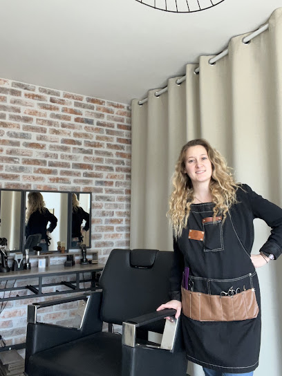 Alexandra Barber ; [Barbier, Coiffeur] [Coiffeur, Barbier] Libourne Barbier à Libourne