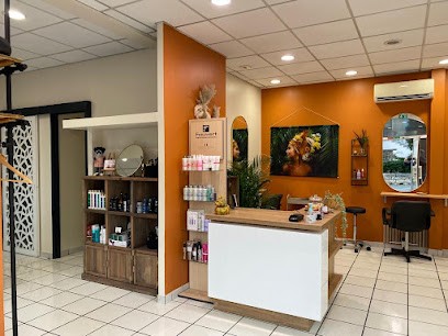 Arcade Coiffure, Salon de Coiffure à Fontaines