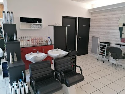 Les Ciseaux De Mel - Thouars, Salon de Coiffure à Sainte-Verge