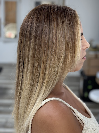 Le Salon By Lsh Coiffeur à Marseille 16