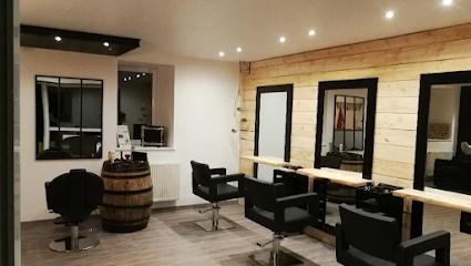 Le Salon, Salon de Coiffure à Plourivo