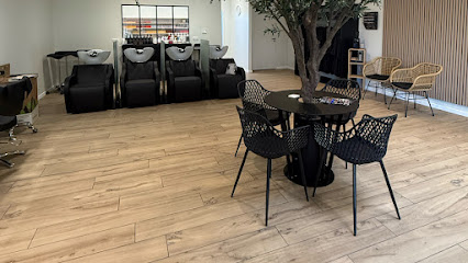 Look's - Les Salons De Coiffure - Concarneau - Sans Rdv - Non Stop 6J/7 Coiffeur à Concarneau