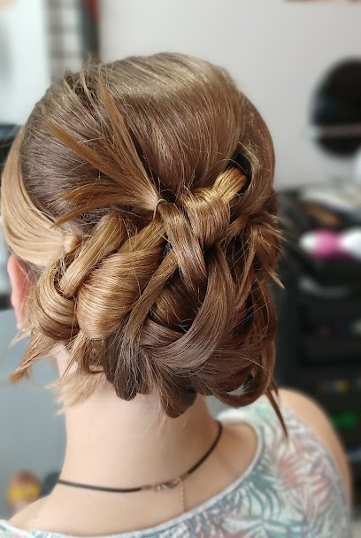 Sun Coiffure, Cavailles Sonia, Salon de Coiffure à Montredon-Labessonnié
