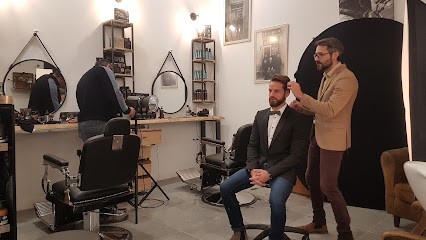 Scéne En Tête, Salon de Coiffure à Torreilles