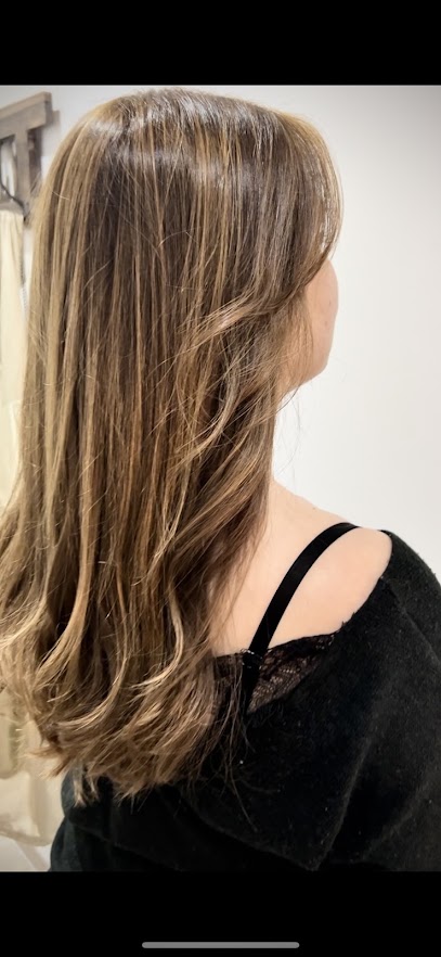 Illimiting Hairstyle By Angelina Coiffeur à Boujan-sur-Libron
