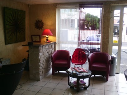 B And M Coiffure, Salon de Coiffure à Saint-Cyprien