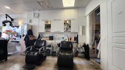 Aquableu Studio, Salon de Coiffure à Paris 15