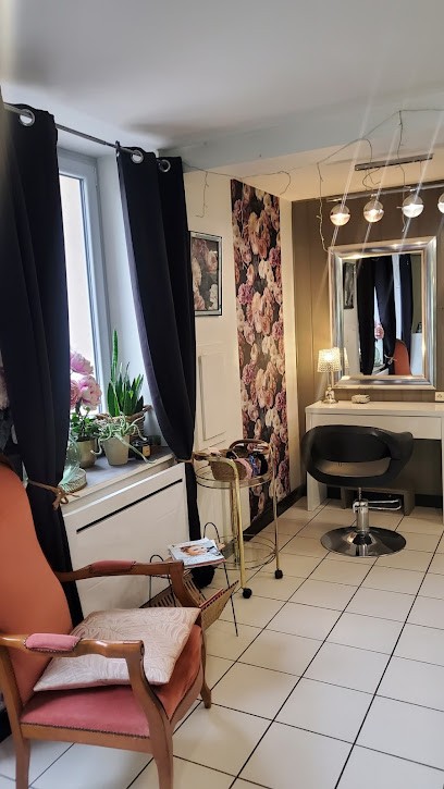 L'Hair De Laura, Salon de Coiffure à Montgesoye