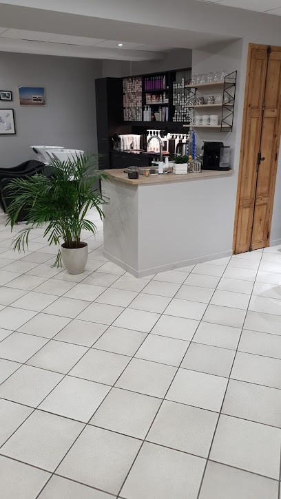 L'établi Alexis Simonetti Artisan Coiffeur, Salon de Coiffure à Montluel