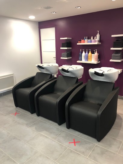 ADN COIFFURE, Salon de Coiffure à Coutances