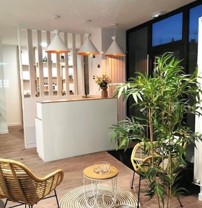 Emilie Barrena, Salon de Coiffure à Agen