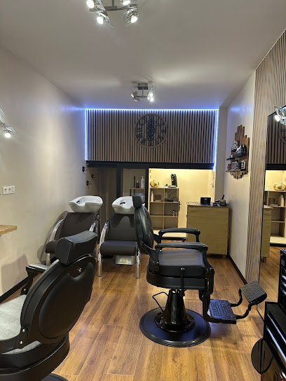 O'bel Endroit Homme Auch Coiffeur à Auch