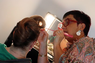 Manent Valerie, Coiffeur à Domicile à Escrennes