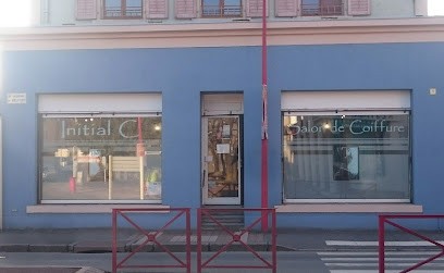 Initial C, Salon de Coiffure à Delle