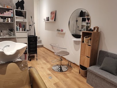 Ananda_Hair_, Salon de Coiffure à Saint-Gély-du-Fesc