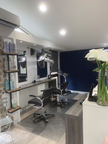 The Are 2 Wicks, Salon de Coiffure à Sèvremont