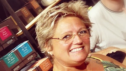 Cath' tiff, Coiffeur à Domicile à Cachan