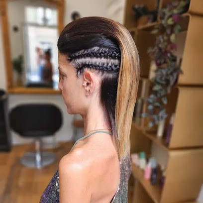 AU MIROIR, Salon de Coiffure à Avranches