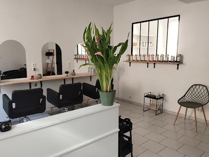 Natur'l Coiffure, Coiffeur à Boynes