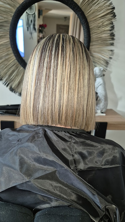 Douceur De Style Coiffeur à Nans-les-Pins