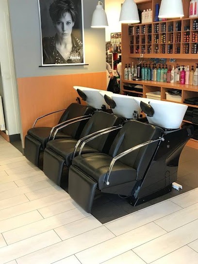 Les Ateliers Du Cheveux Le Fort de Sucy, Salon de Coiffure à Sucy-en-Brie