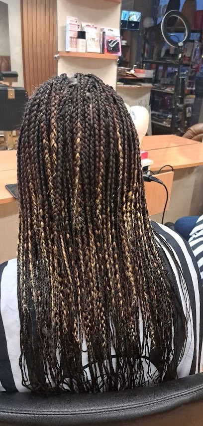 AFRO STYL' COIFFURE, Salon de Coiffure à Mâcon