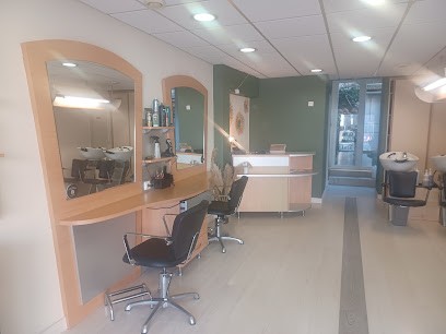 Les ciseaux de St james, Salon de Coiffure à Saint-James