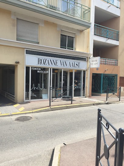 Rozanne Van Aalst, Salon de Coiffure à Saint-Raphaël