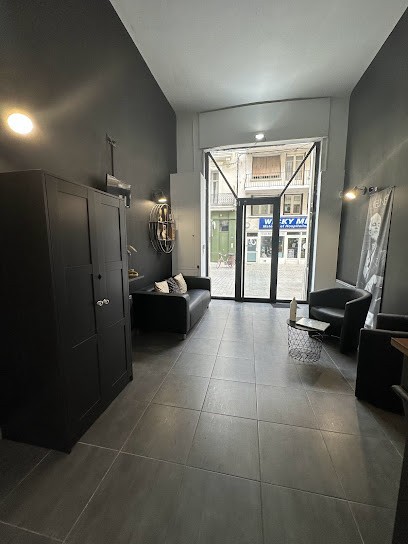 Menstreet, Barbier à Sète