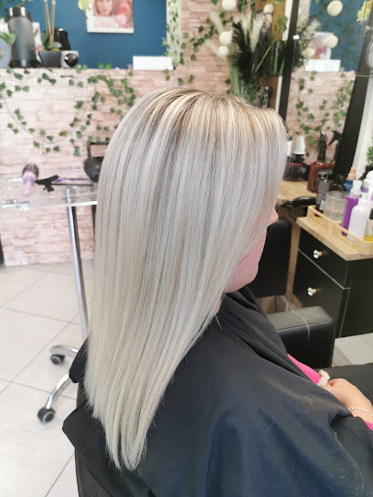 Cka Coiffure, Coiffeur à Quédillac
